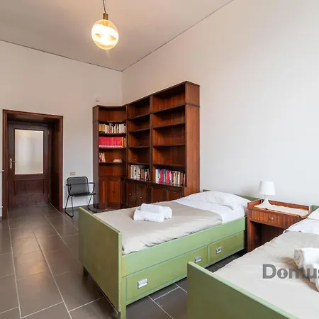 Casa Leonardo Al Gesu By Domusextra * Neapol